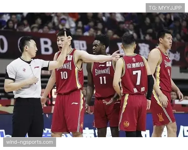 篮球犯规离场规则解析：球员被罚出场后还能重返赛场吗？